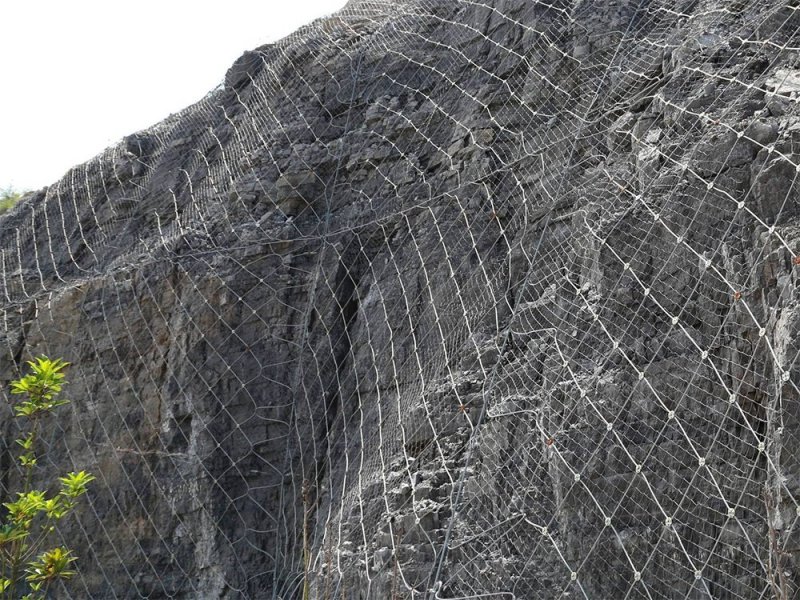 山體滑坡防護網(wǎng)