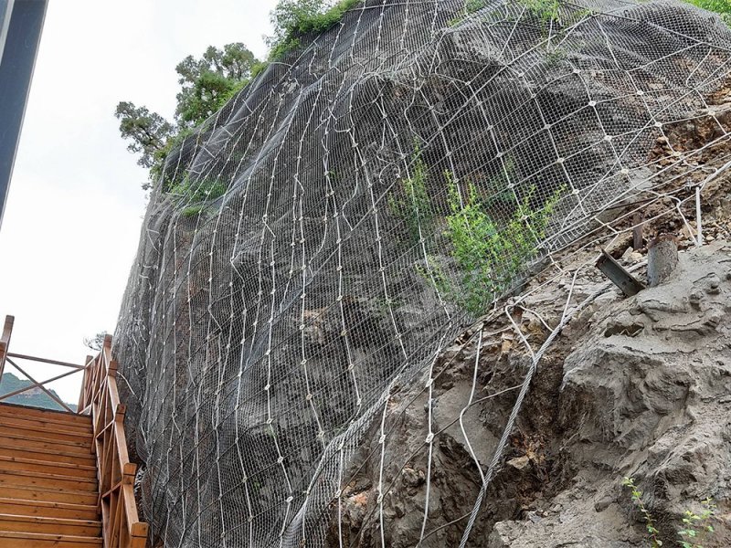 主動(dòng)型邊坡防護(hù)網(wǎng) 主動(dòng)型邊坡防護(hù)網(wǎng)